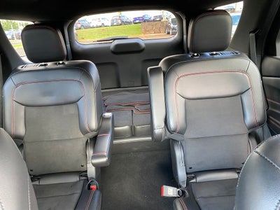 2024 Ford Explorer ST-Line