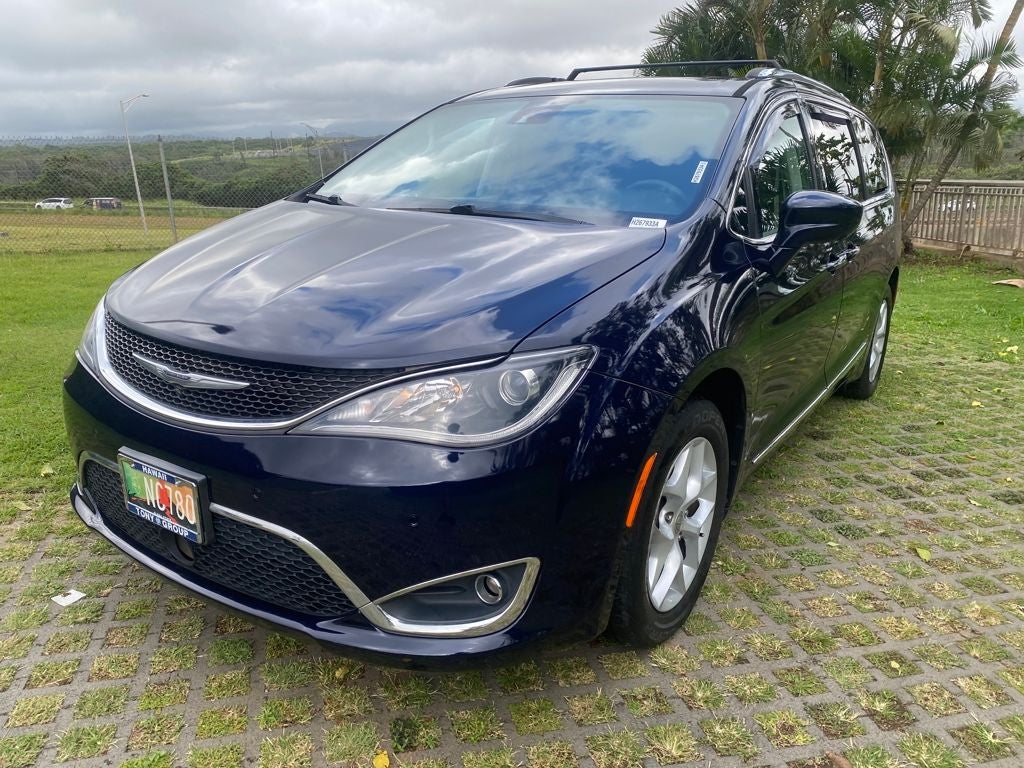 2017 Chrysler Pacifica Touring L Plus