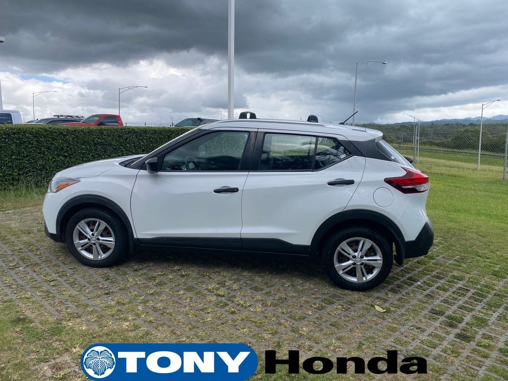 2019 Nissan Kicks S