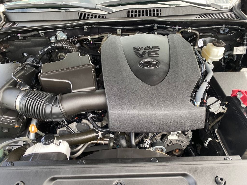 2022 Toyota Tacoma SR5 V6