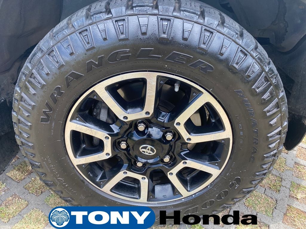2014 Toyota Tundra SR5