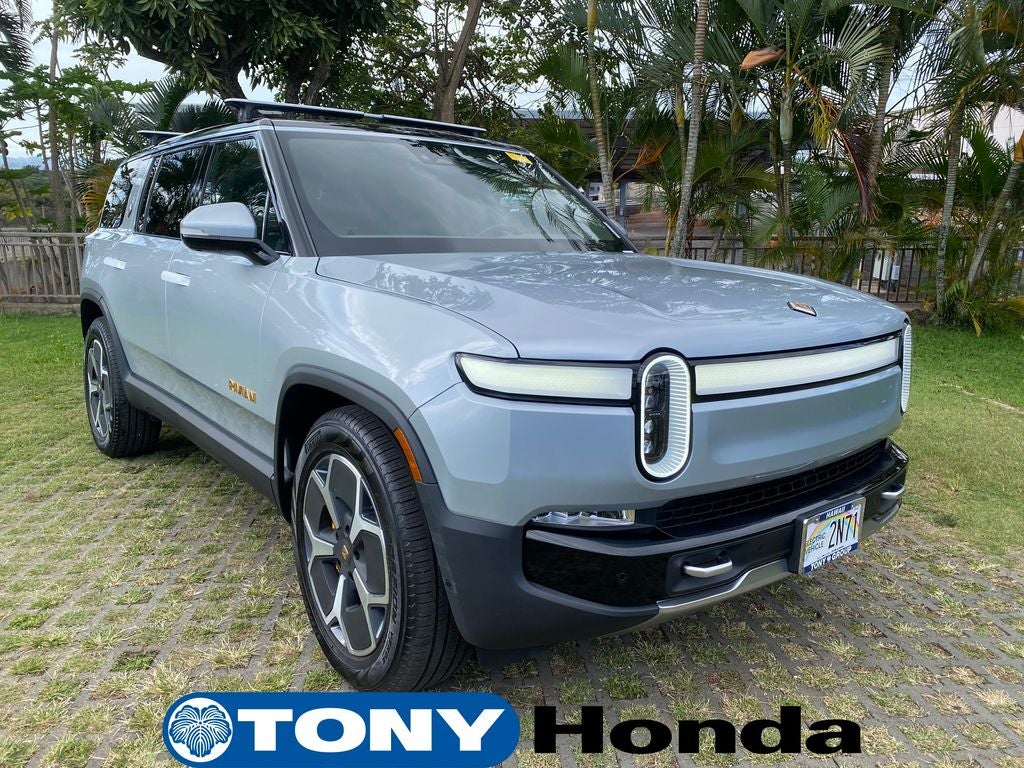 2024 Rivian R1S Adventure