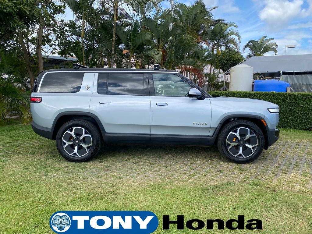 2024 Rivian R1S Adventure