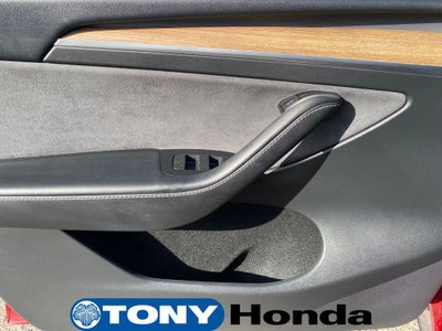 2024 Tesla Model Y Performance