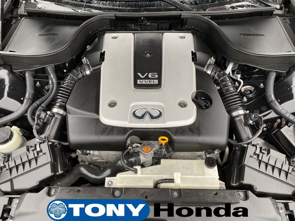 2015 INFINITI Q40 Base