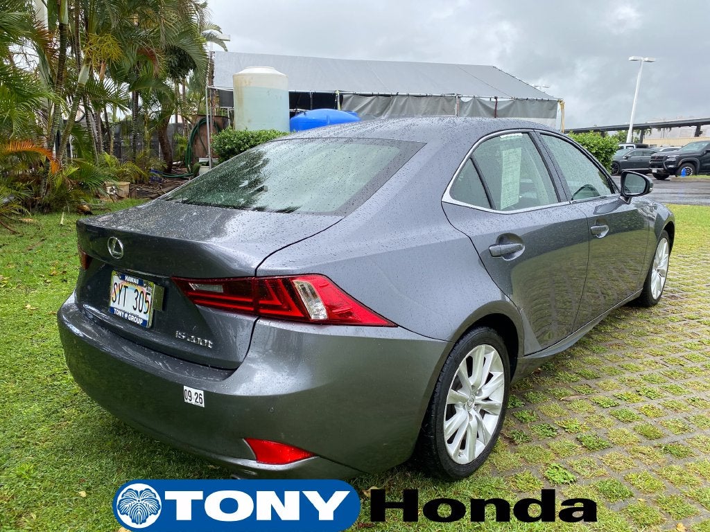 2016 Lexus IS 200t