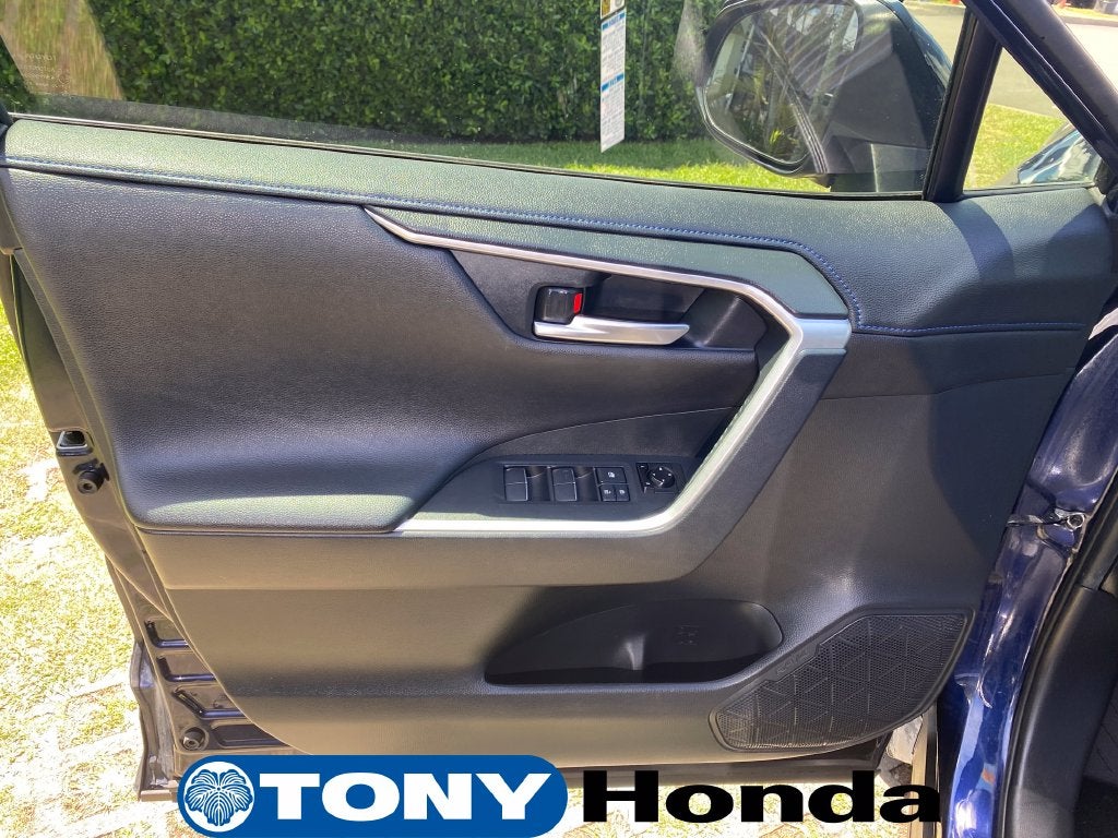 2019 Toyota RAV4 Hybrid XSE