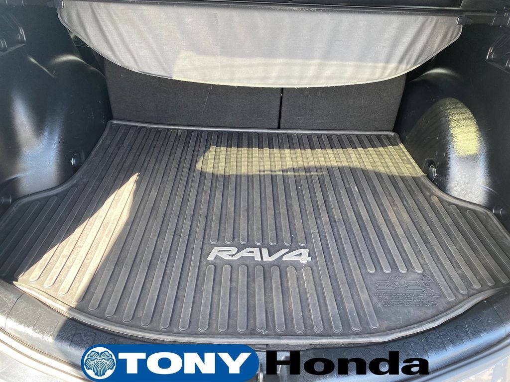 2017 Toyota RAV4 SE