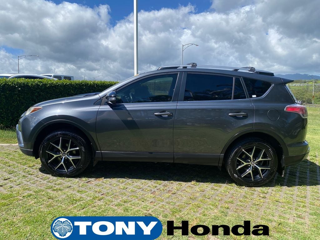 2017 Toyota RAV4 SE
