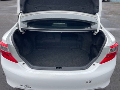 2012 Toyota Camry Hybrid XLE