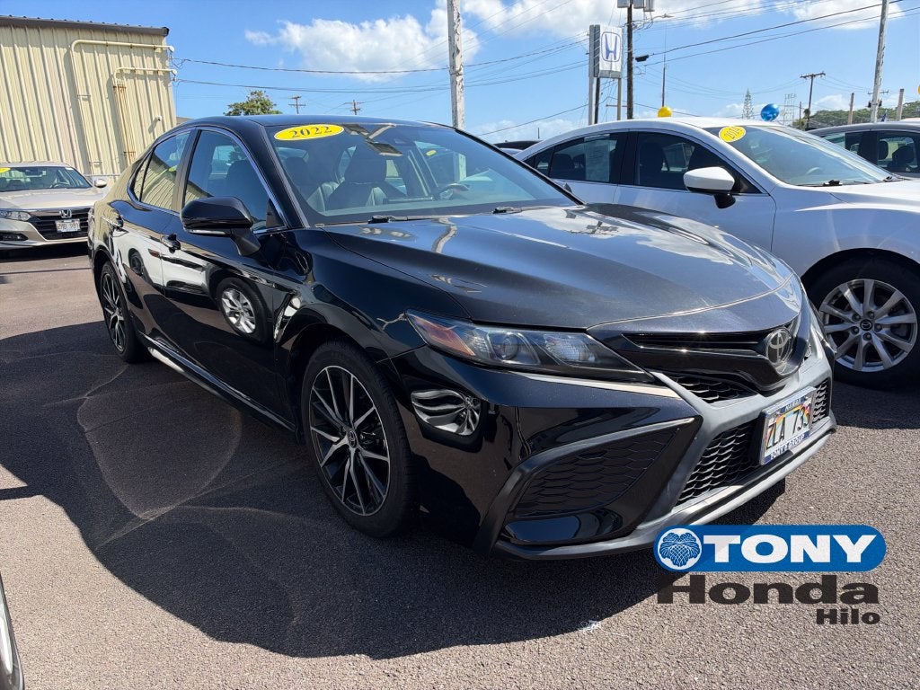 2022 Toyota Camry SE