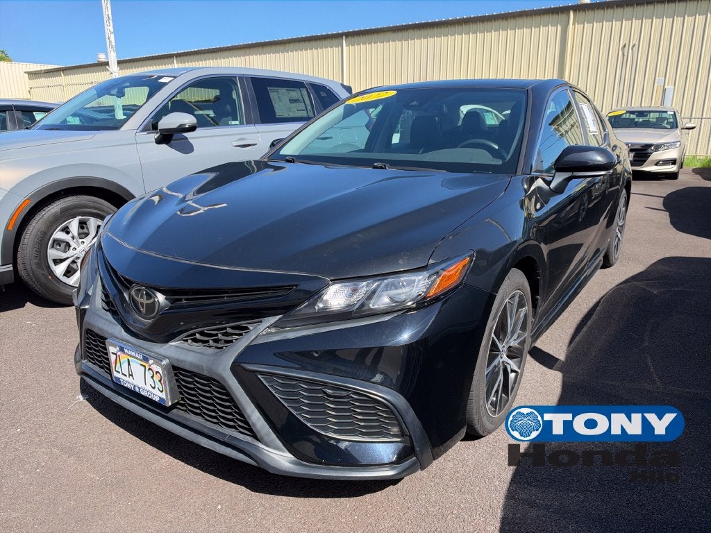 2022 Toyota Camry SE