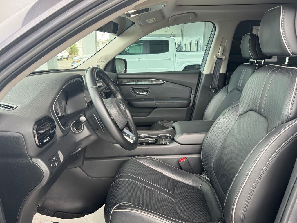 2023 Honda Pilot Elite