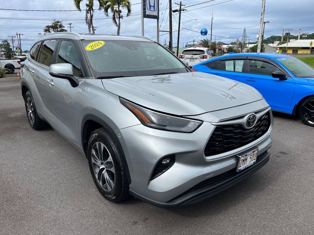 2024 Toyota Highlander LE