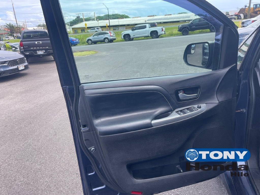 2018 Toyota Sienna SE 8 Passenger