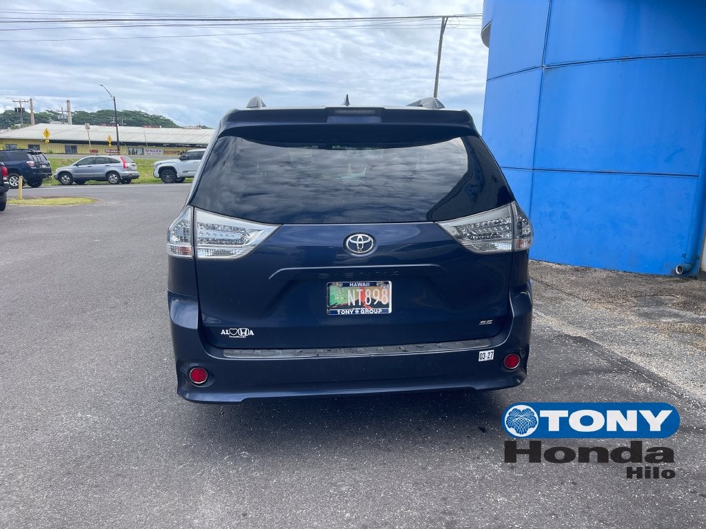 2018 Toyota Sienna SE 8 Passenger