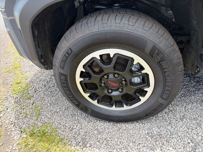 2025 Toyota 4Runner i-FORCE MAX Hybrid TRD Off Road