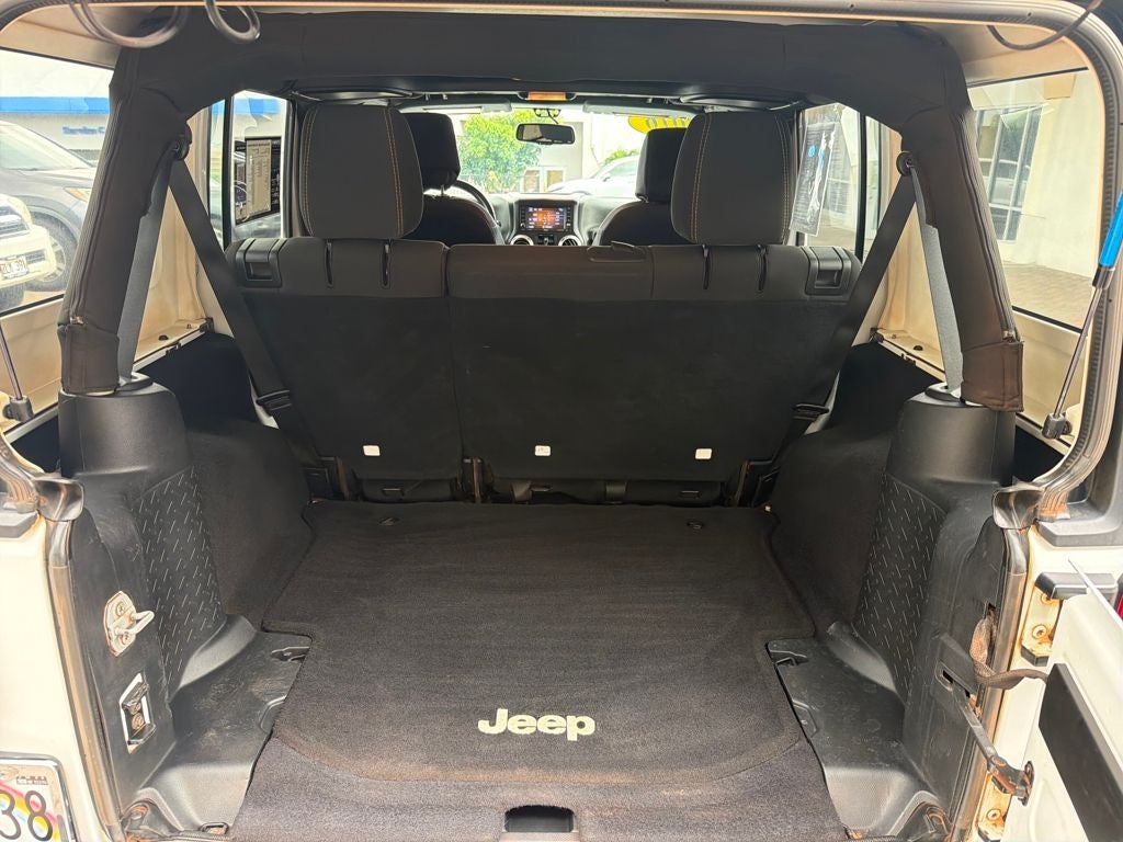 2016 Jeep Wrangler Unlimited Sahara