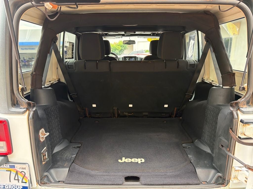 2016 Jeep Wrangler Unlimited Sahara