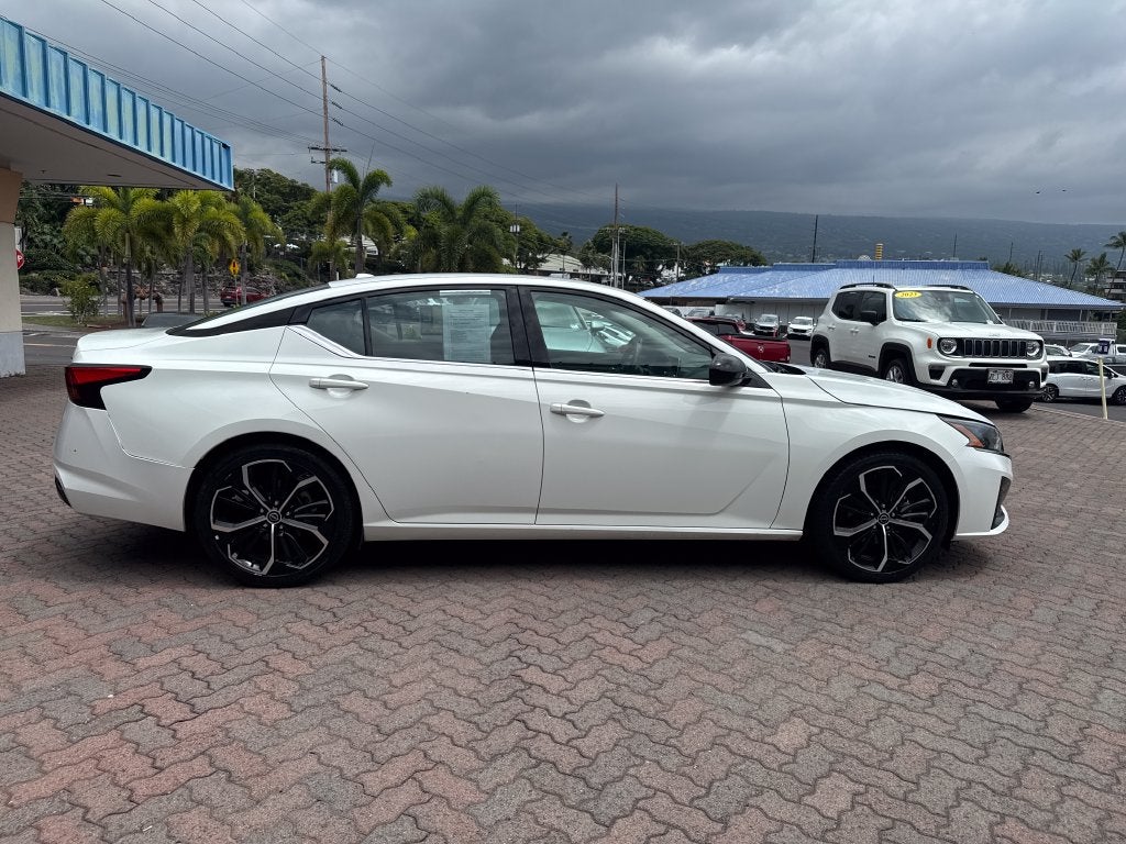 2023 Nissan Altima 2.5 SR