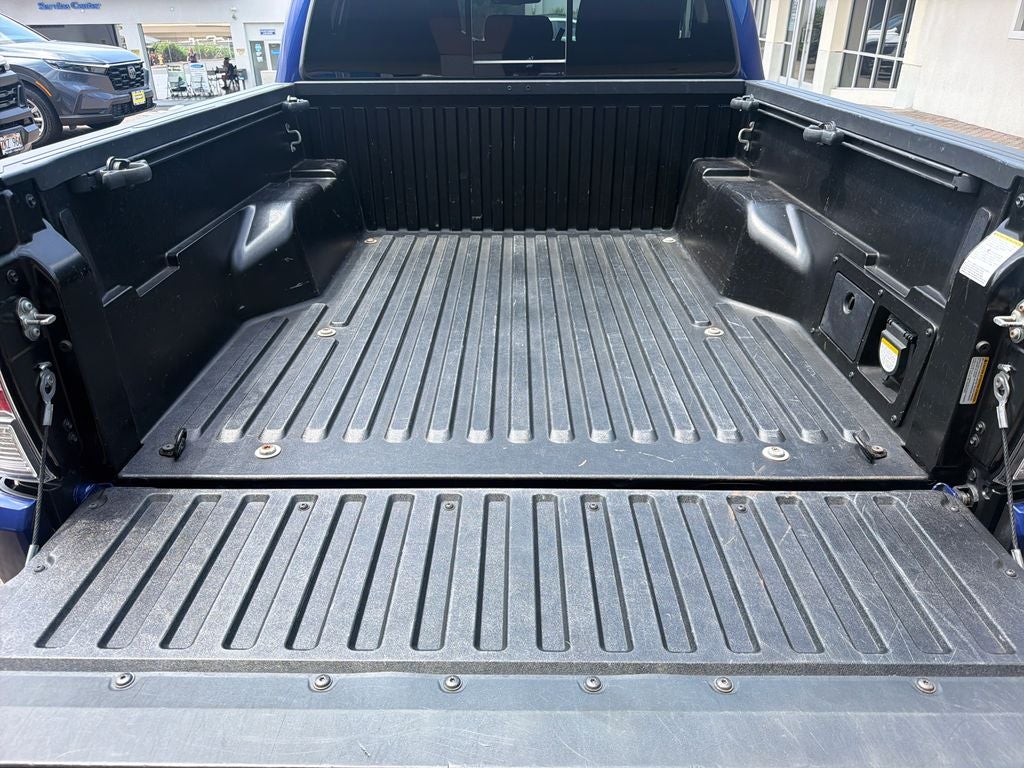 2023 Toyota Tacoma SR V6