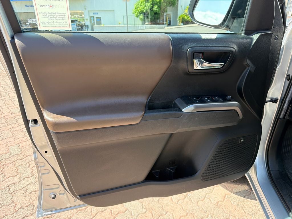 2022 Toyota Tacoma Limited V6