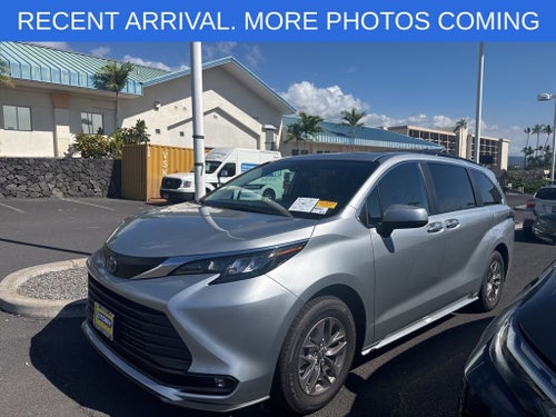 2025 Toyota Sienna XLE