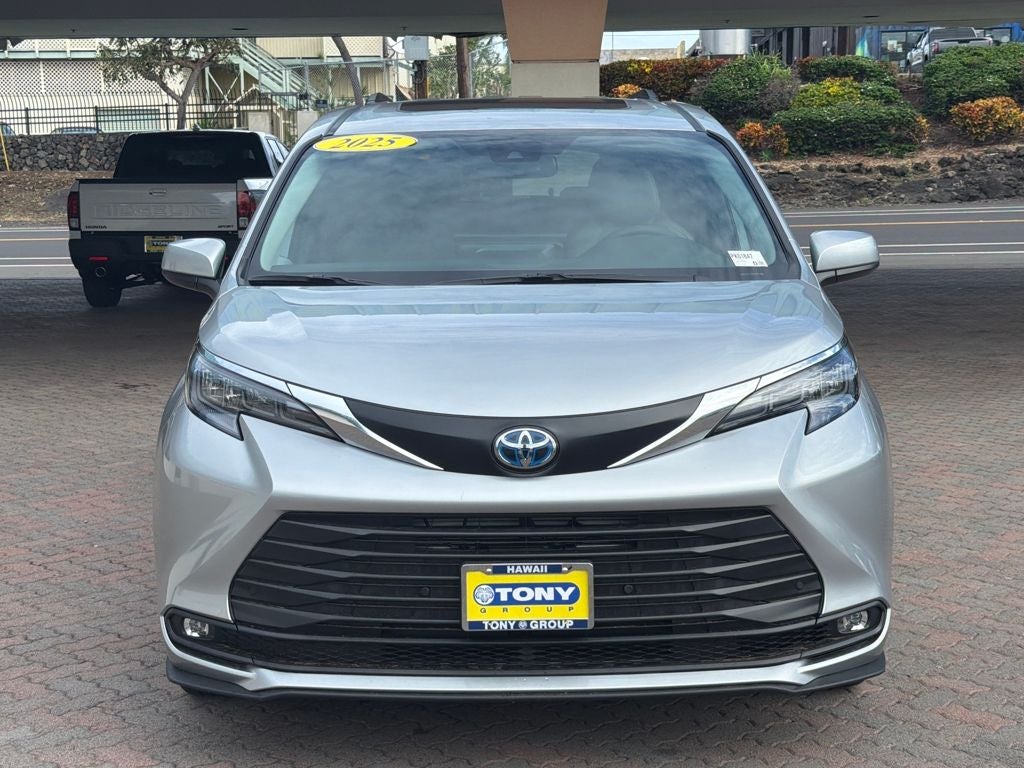 2025 Toyota Sienna XLE