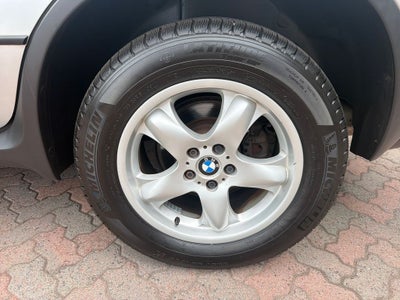 2003 BMW X5 4.4i