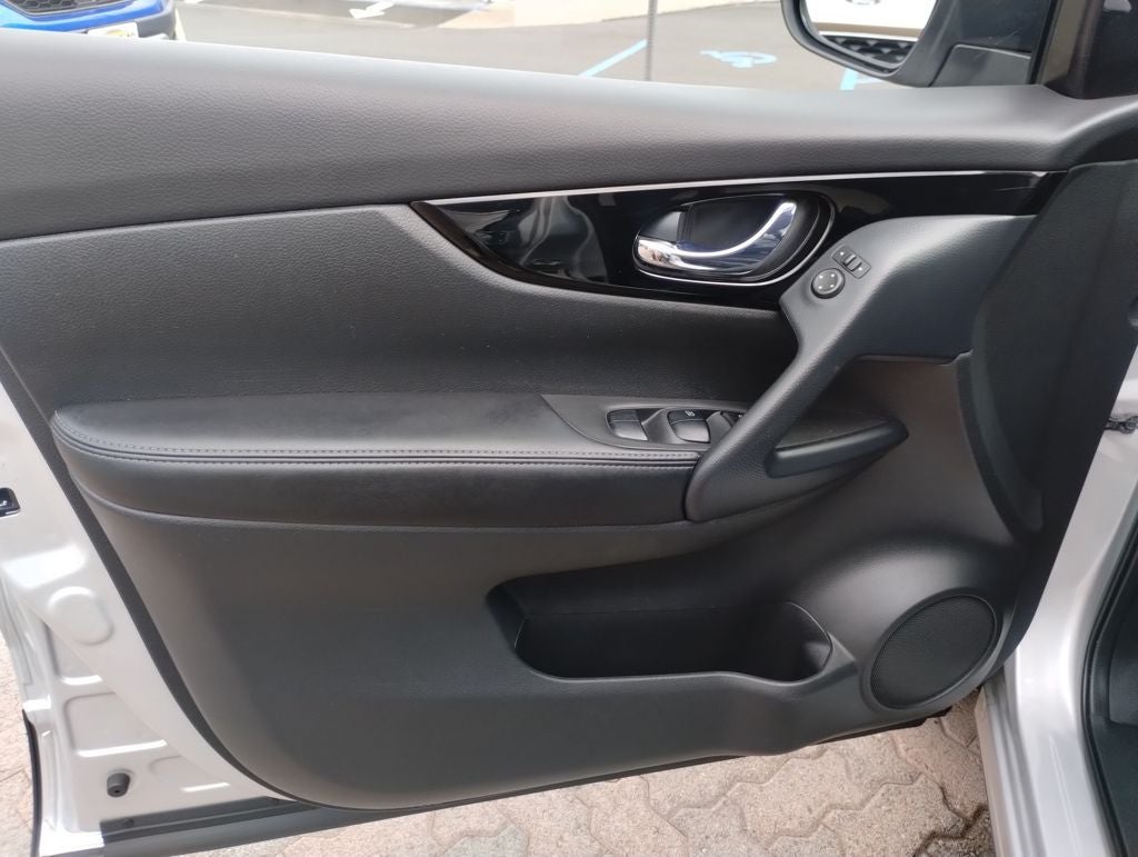 2021 Nissan Rogue Sport SL