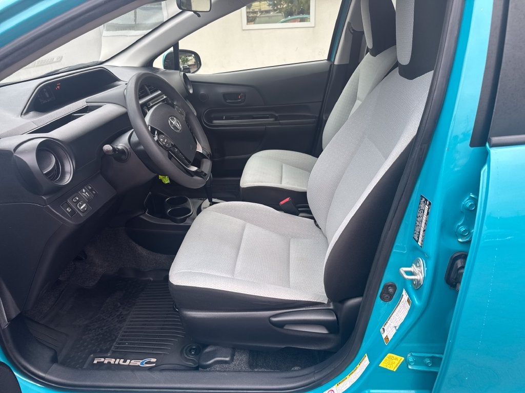 2018 Toyota Prius c One