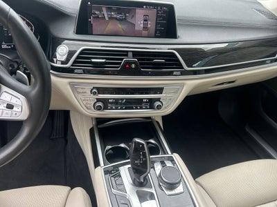 2021 BMW 7 Series 740i