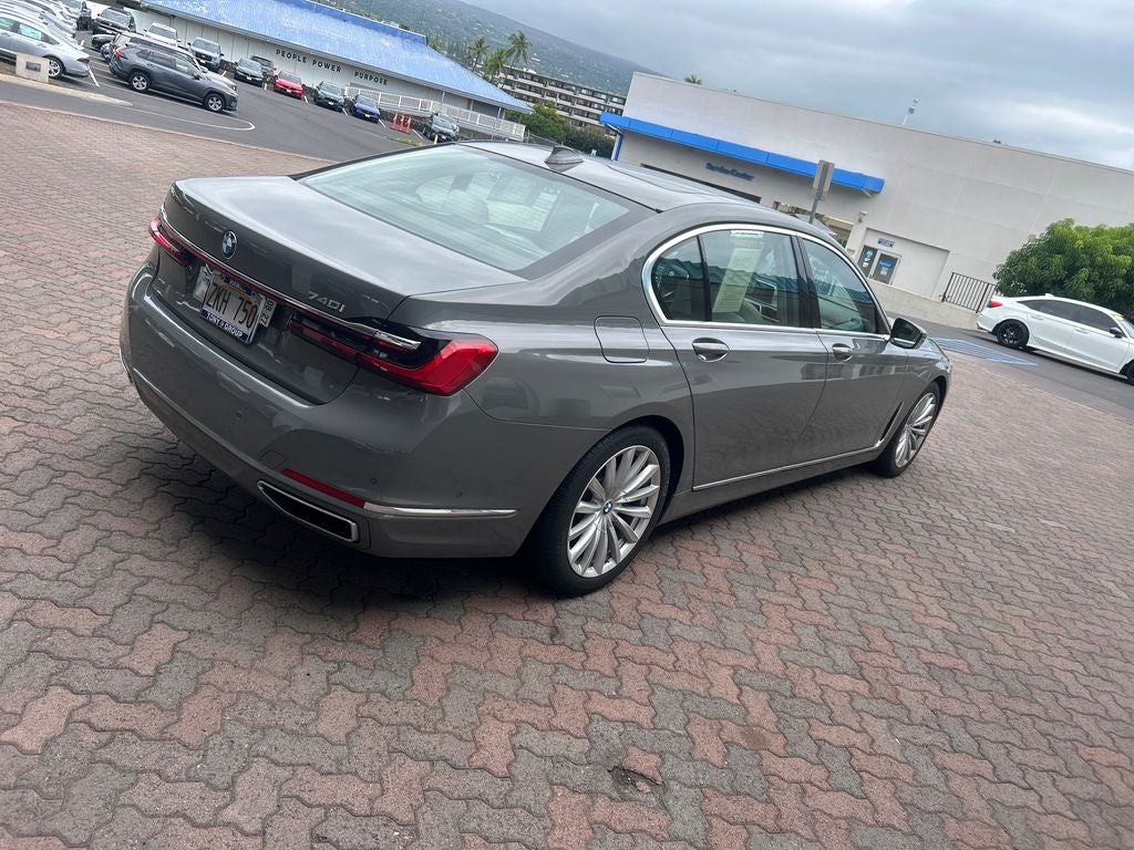 2021 BMW 7 Series 740i