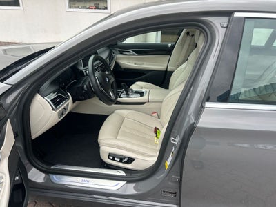 2021 BMW 7 Series 740i