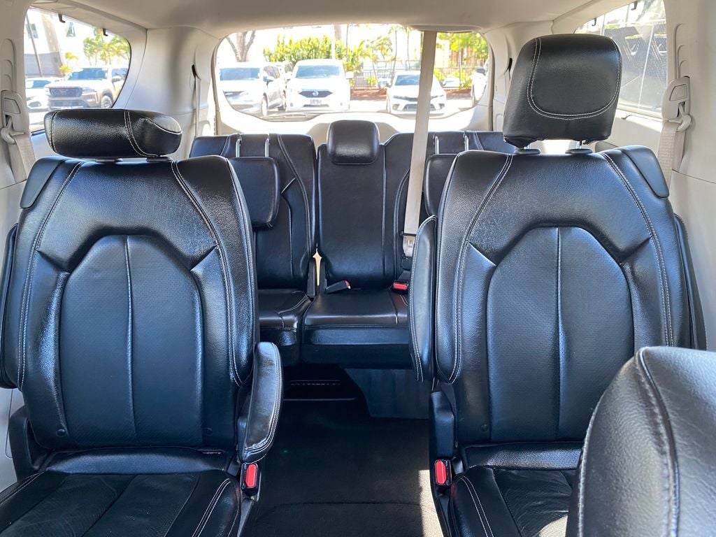 2022 Chrysler Pacifica Touring L