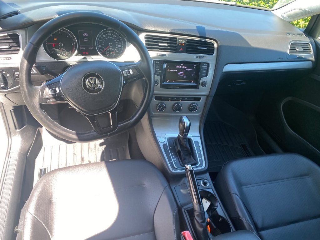 2015 Volkswagen Golf SportWagen S