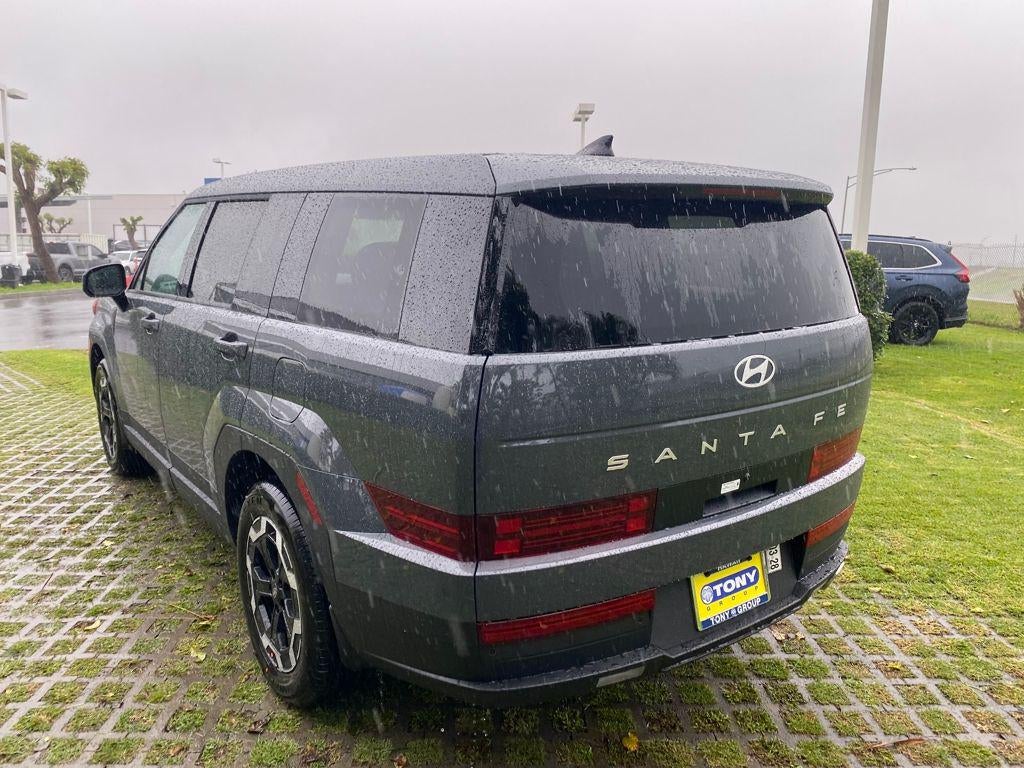2026 Hyundai Santa Fe SE FWD