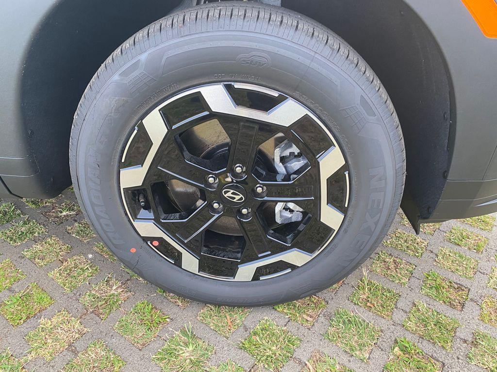 2026 Hyundai Santa Fe SE FWD