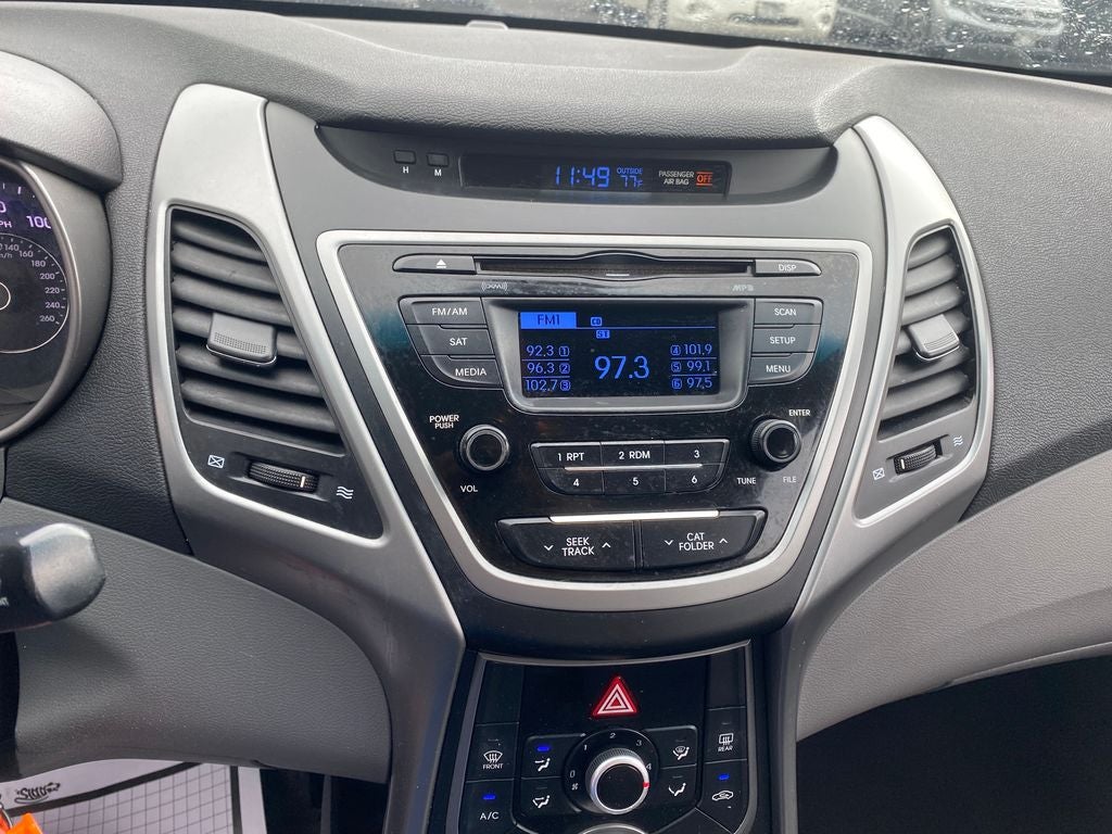 2016 Hyundai Elantra SE