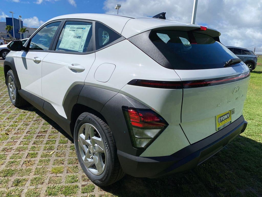 2027 Hyundai Kona SE FWD