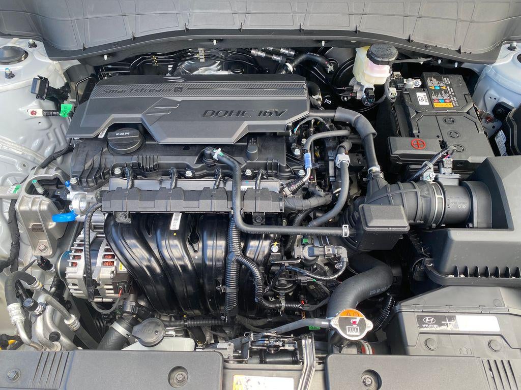 2027 Hyundai Kona SE FWD