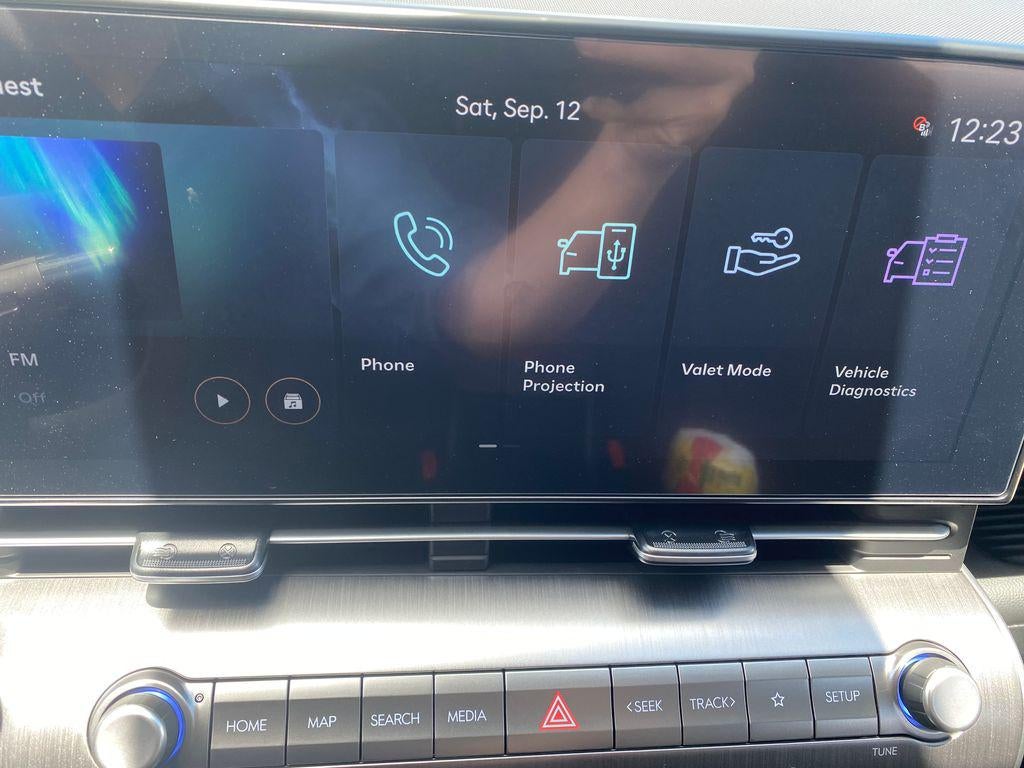 2027 Hyundai Kona SE FWD