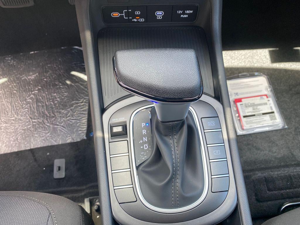 2027 Hyundai Kona SE FWD