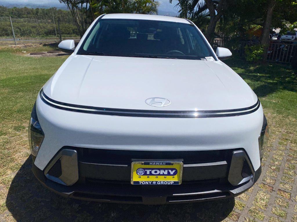 2027 Hyundai Kona SE FWD