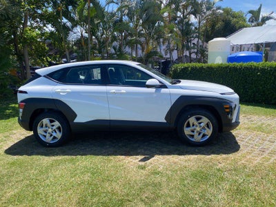 2027 Hyundai Kona SE FWD
