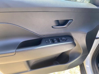 2027 Hyundai Kona SE FWD