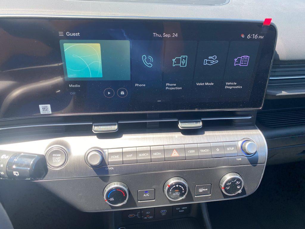 2027 Hyundai Kona SE FWD
