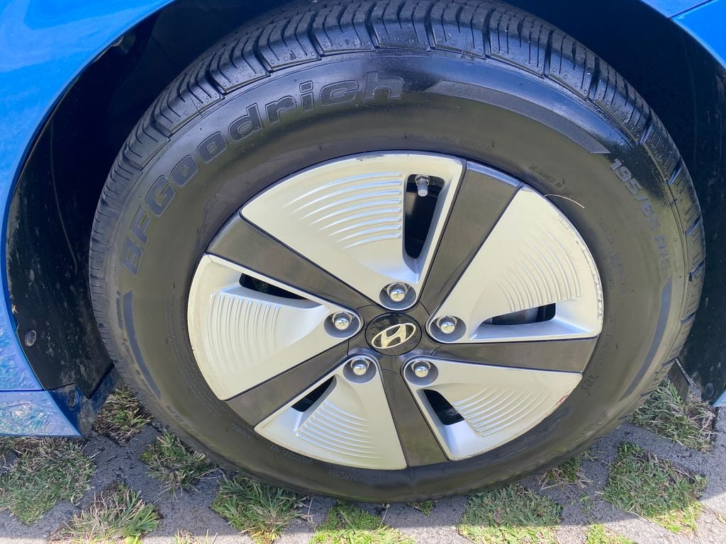 2018 Hyundai Ioniq Hybrid Blue