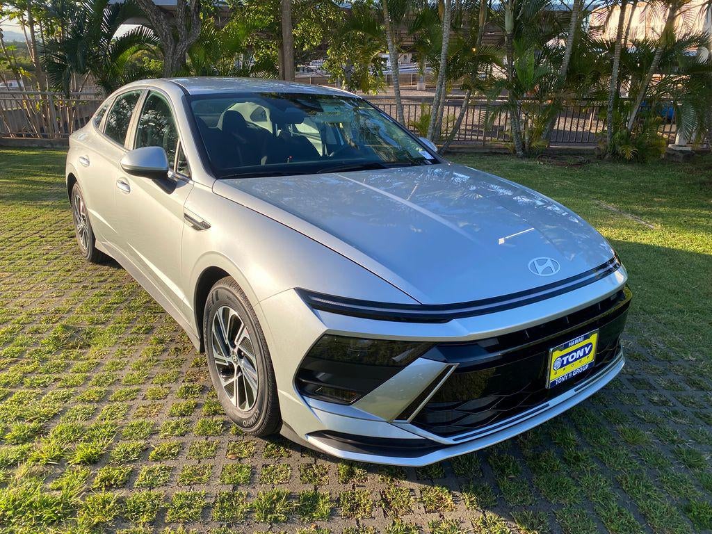 2026 Hyundai Sonata Hybrid Blue