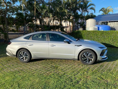 2026 Hyundai Sonata Hybrid Blue